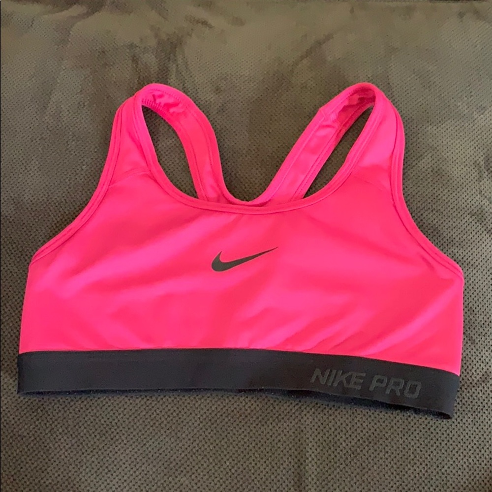 nike pro sports bra